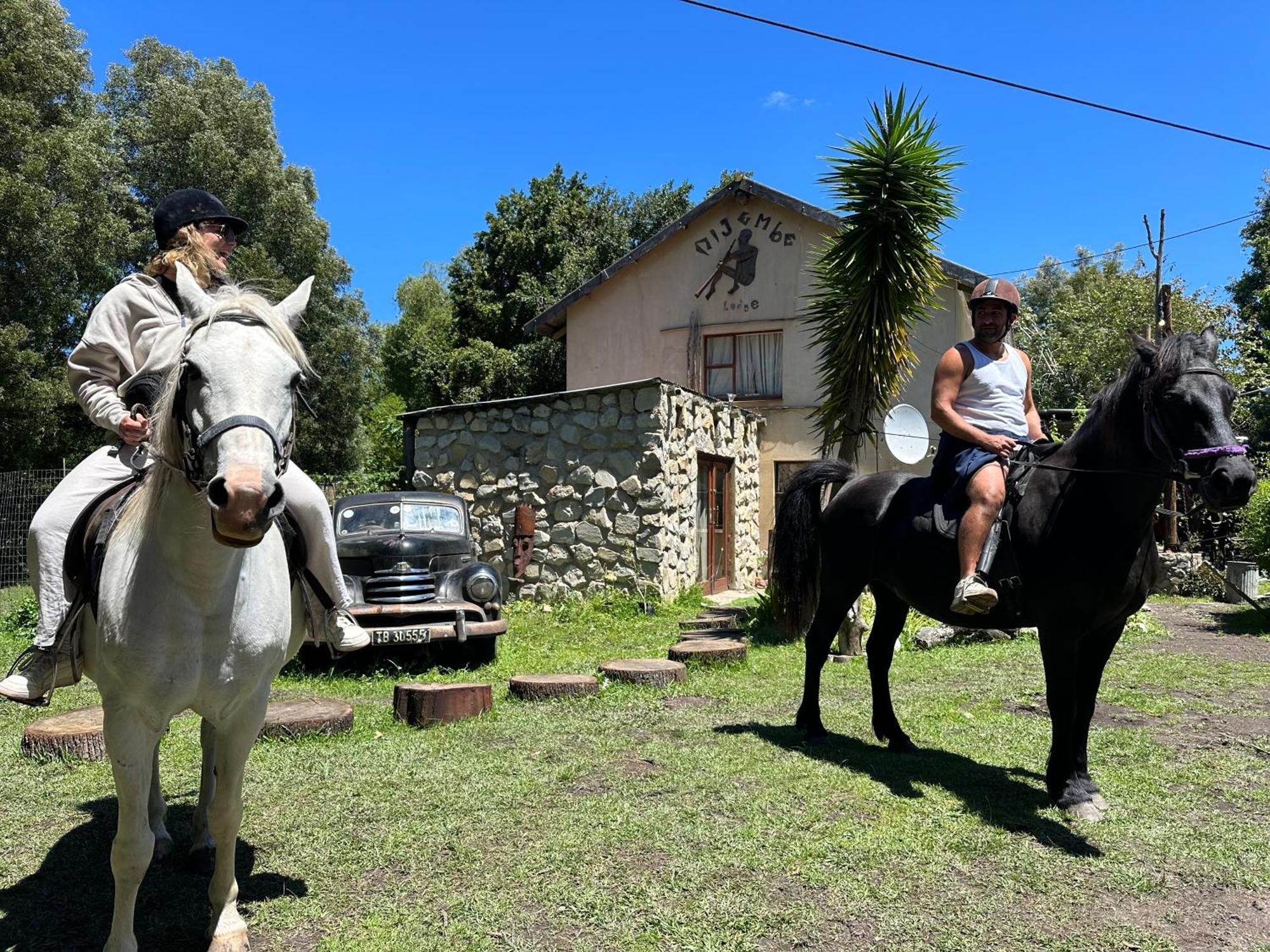 Stormsriver Backpackers Dijembe ストームス・リバー エクステリア 写真